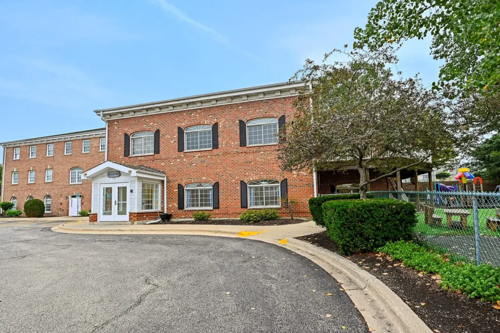 The Learning Tree Center building at 735 Ela Rd, Lake Zurich